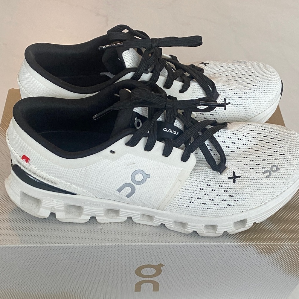 On Cloud X 4 Training Shoe-Women